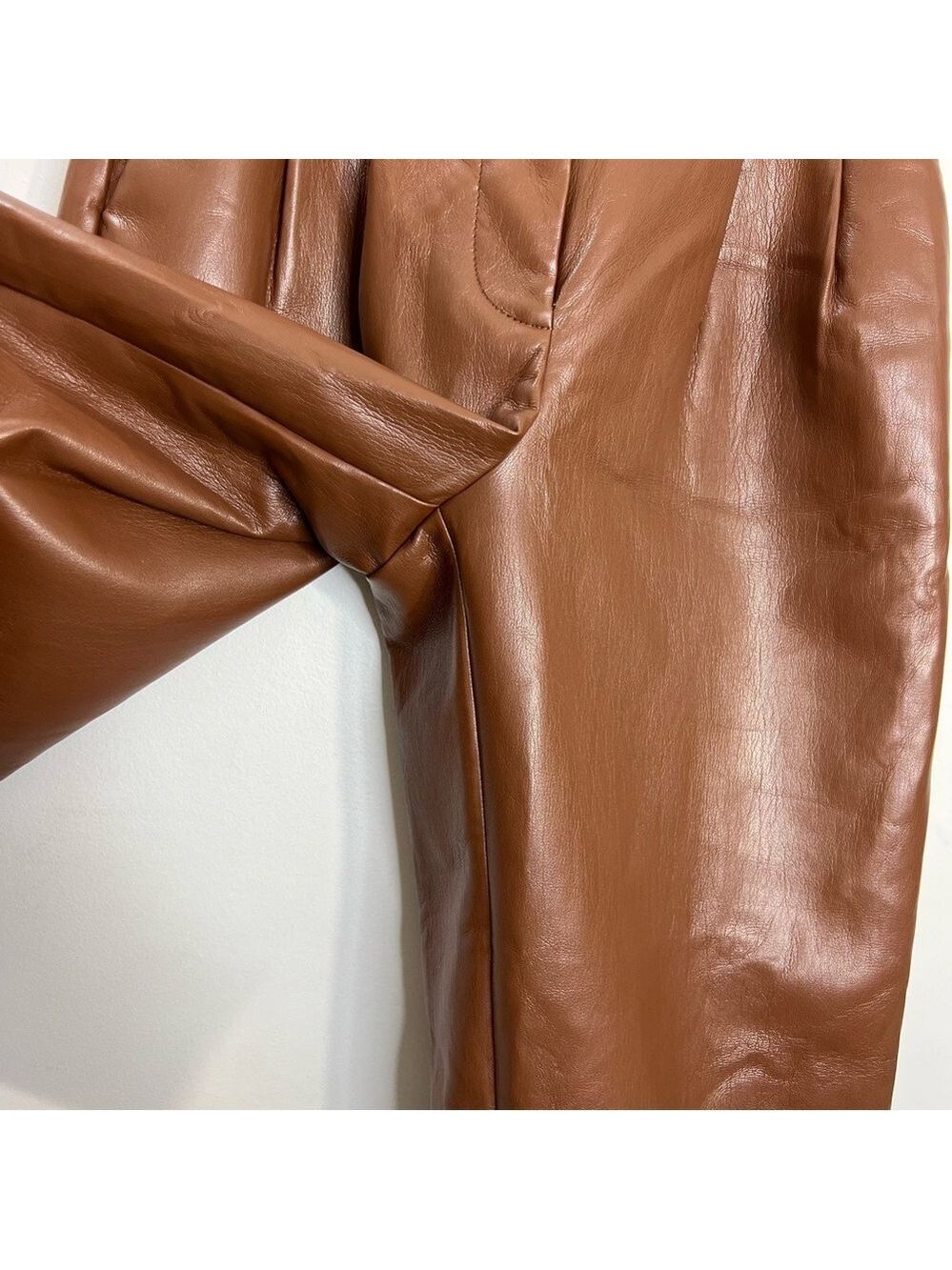 Aritzia Wilfred warm cognac pleated faux leather high rise CARROT pants 0 - Picture 10 of 14